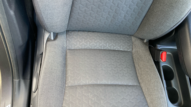 Toyota Yaris Cross 1.5 Hybrid Design 5dr CVT Hybrid Estate